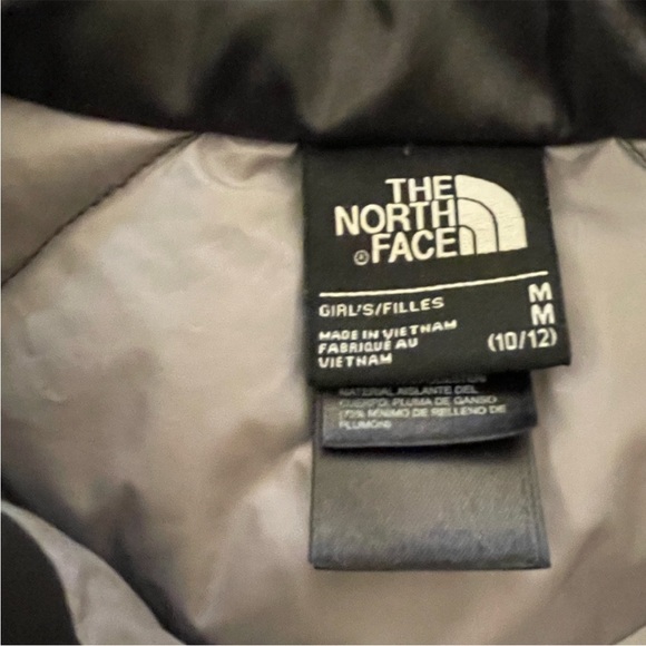The North Face 550 Girl’s Puffer Jacket (Size M - 10/12) - Picture 6 of 12